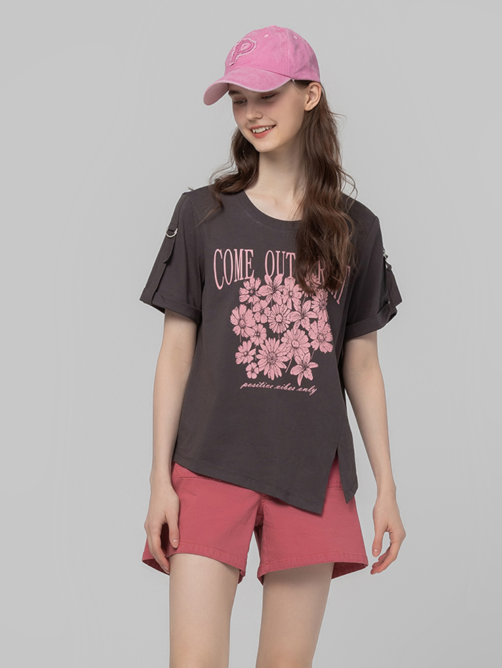 abito雙口袋圈圈線條素色短褲