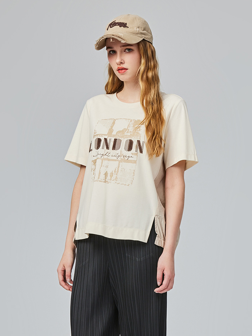 abito休閒英文印字短袖上衣