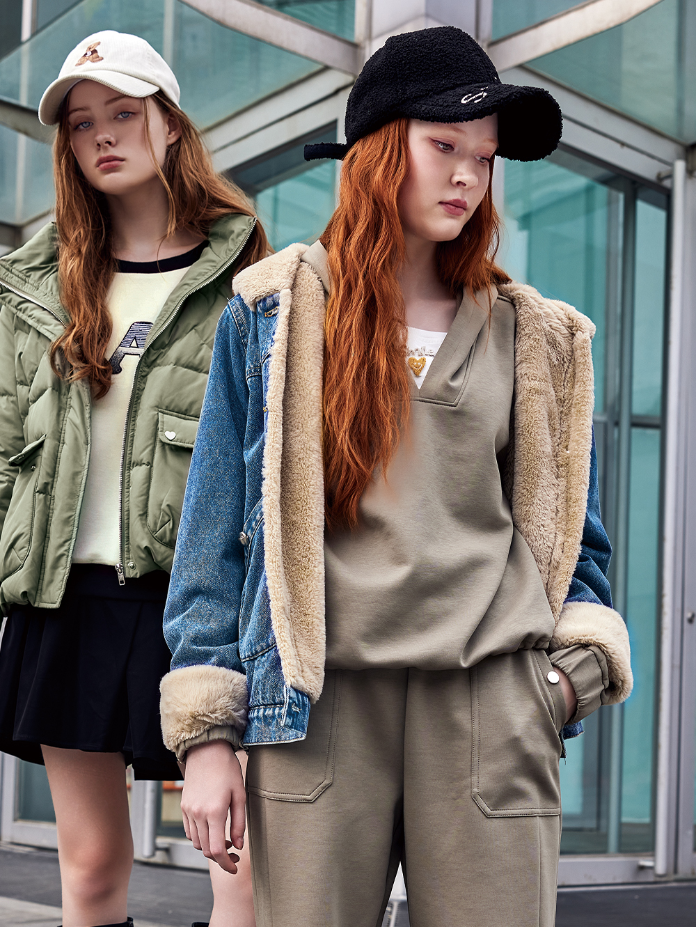 abito立體繡笑臉連帽上衣