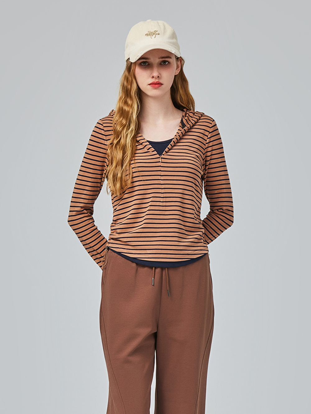 abito假兩件條紋連帽上衣