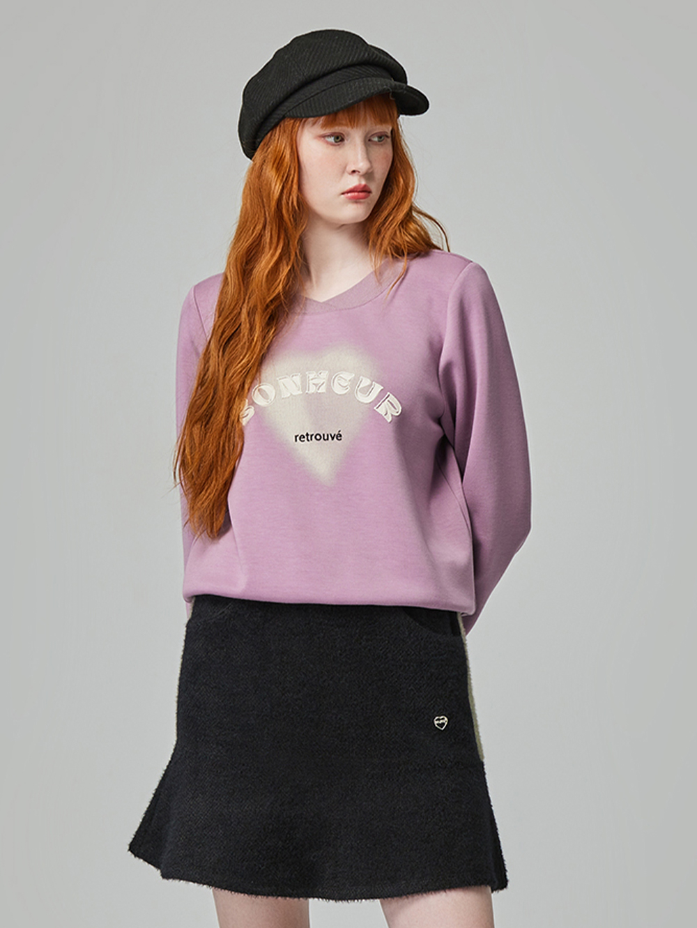 abito愛心電繡字母上衣