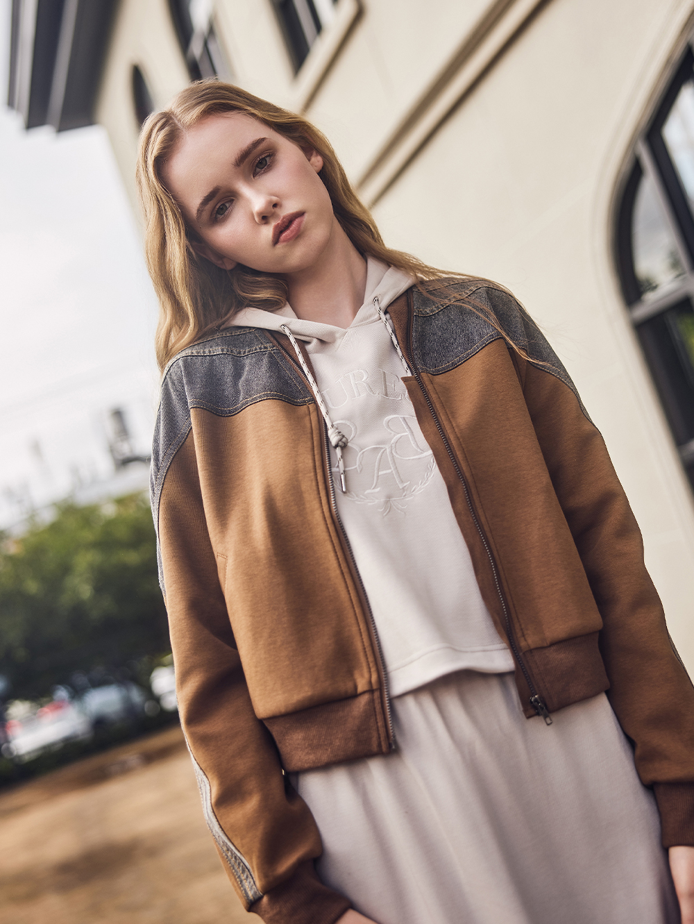 abito牛仔拼接外套