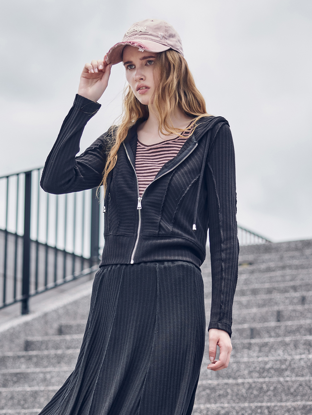 abito特殊剪裁連帽外套