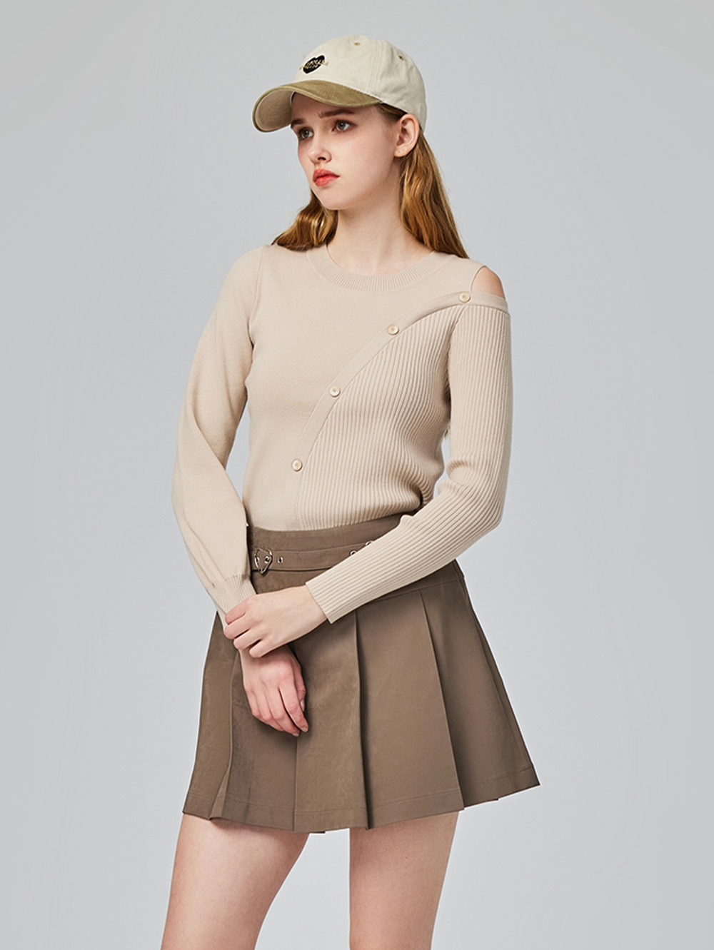 abito不對稱落肩針織上衣