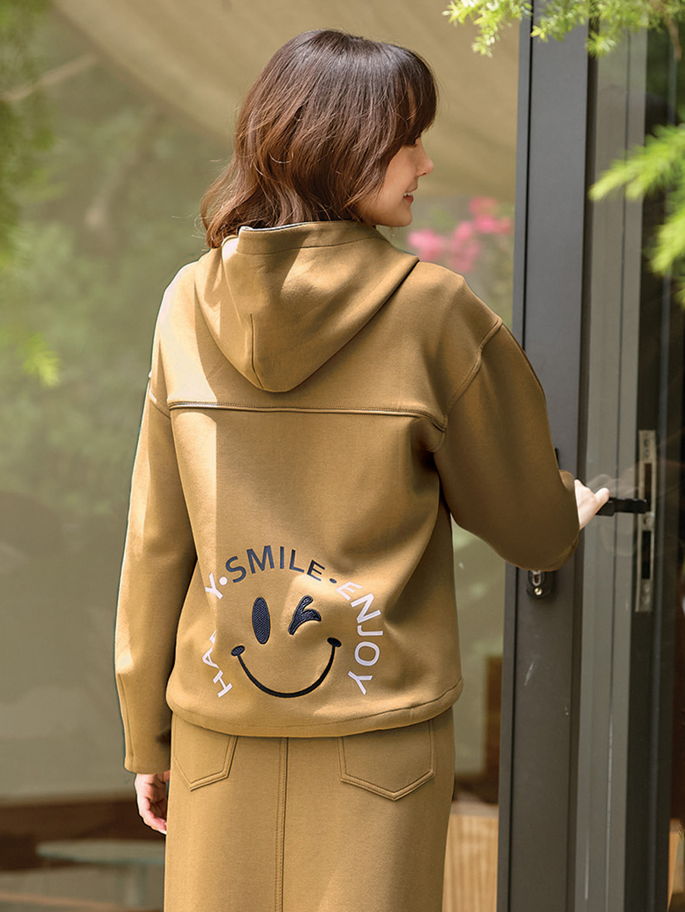 DITA微笑休閒太空棉抽繩外套