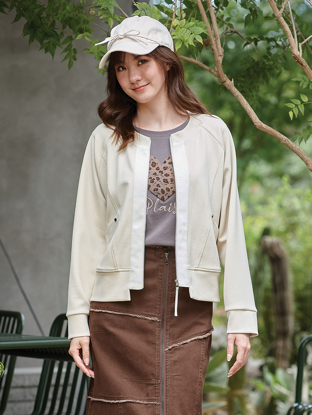 DITA率性剪接造型外套