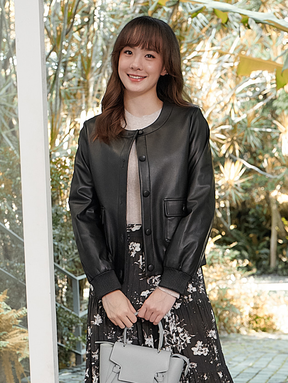 DITA修身一體成形針織上衣