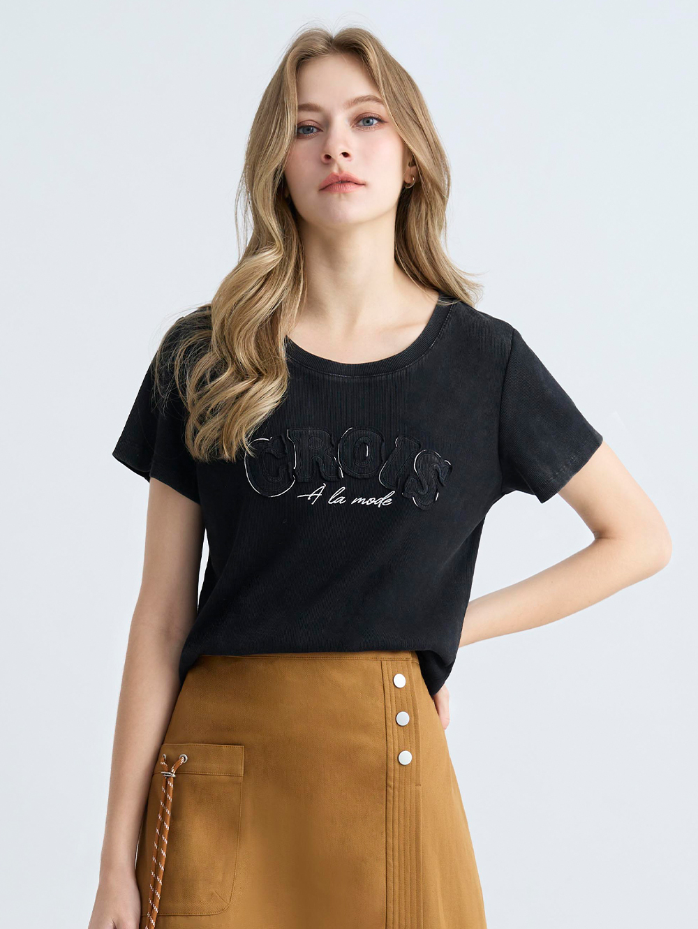 JOAN復古水洗貼布繡標語T恤