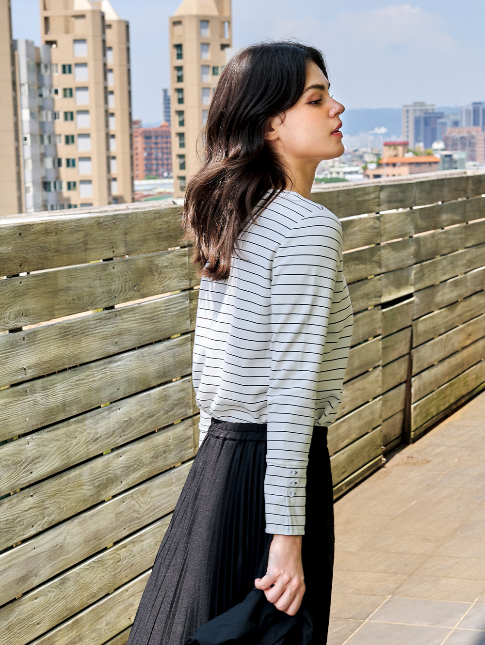 JOAN基本必備組織條紋彈性上衣