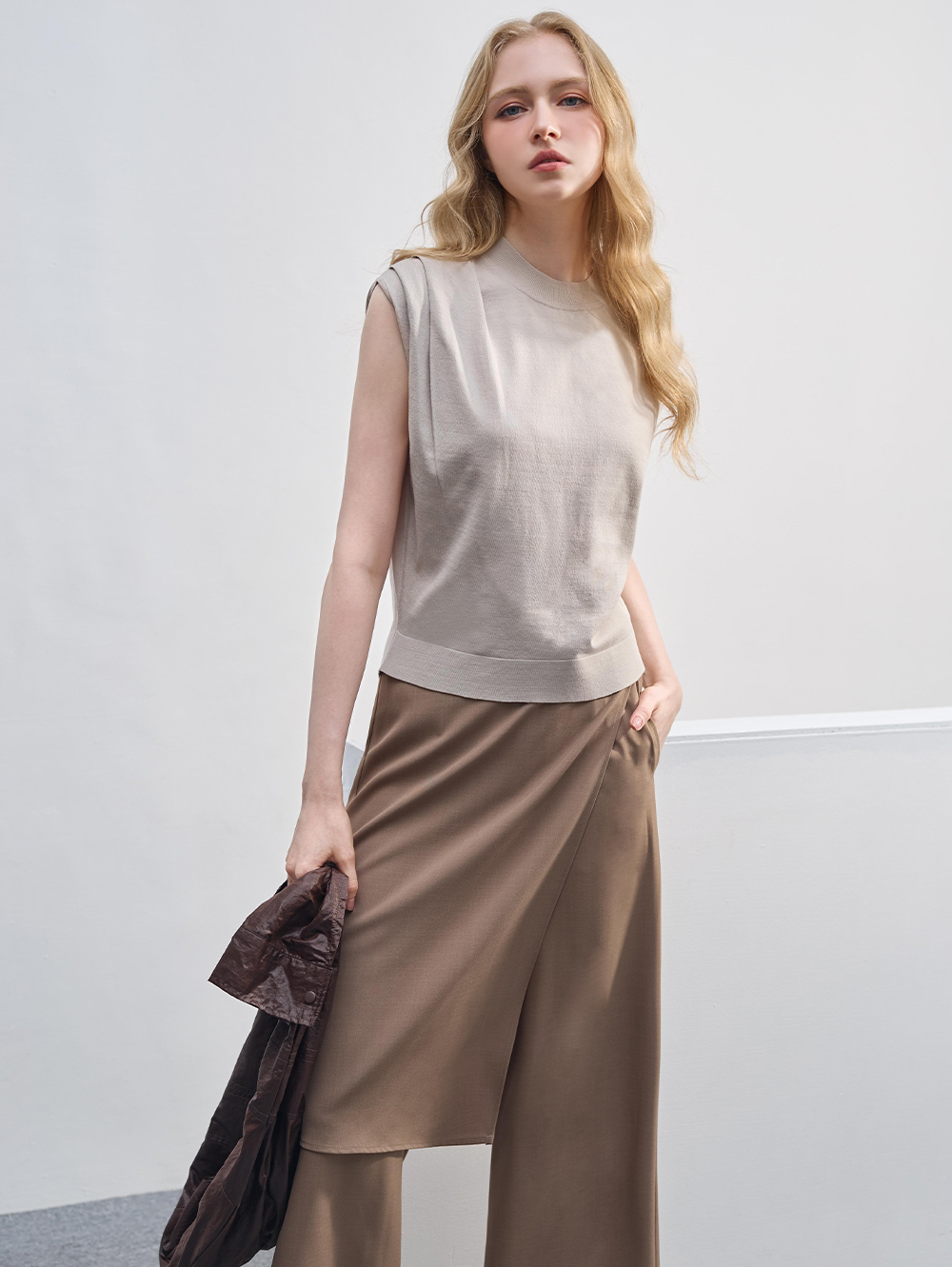 DE NOVO特色剪裁不對襯褲裙