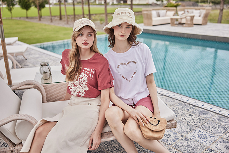 abito雙口袋圈圈線條素色短褲