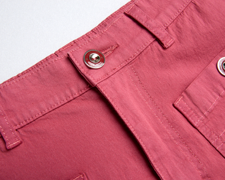 abito雙口袋圈圈線條素色短褲