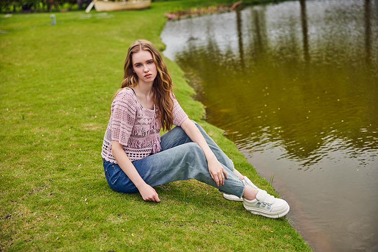 abito緹花蕾絲方領上衣