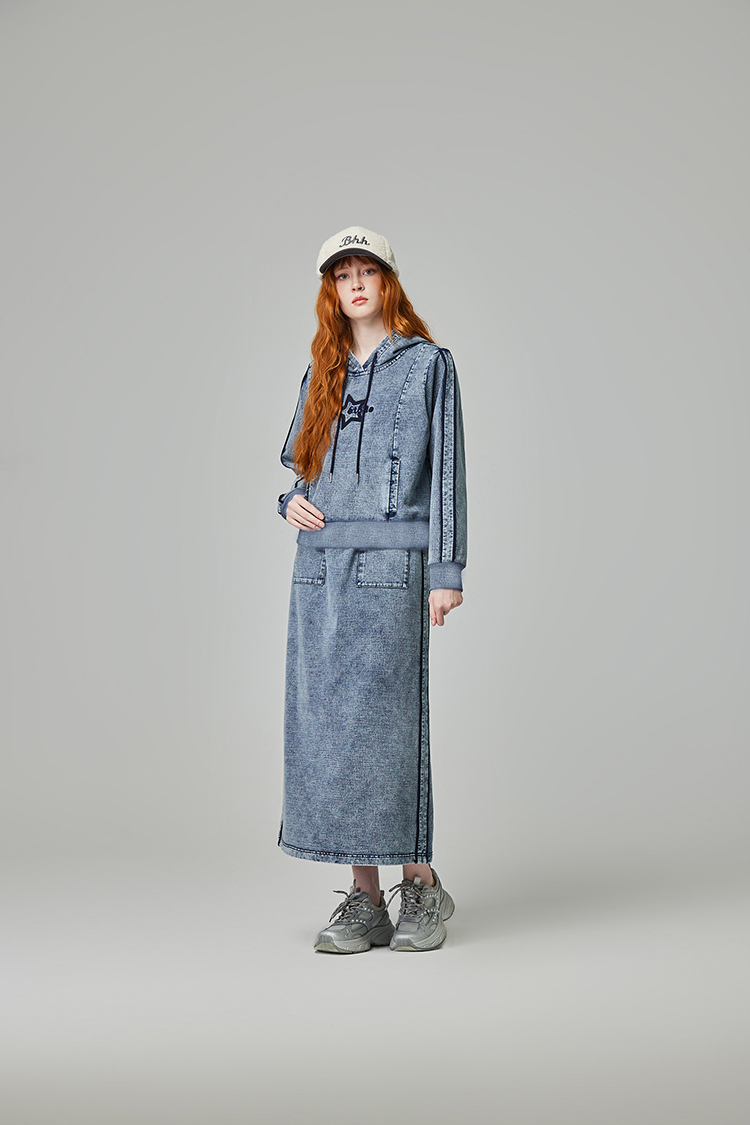 abito星星亮片連帽上衣