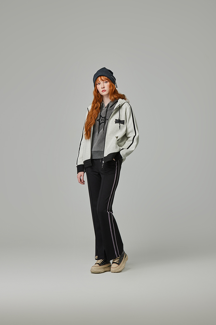 abito星星亮片連帽上衣