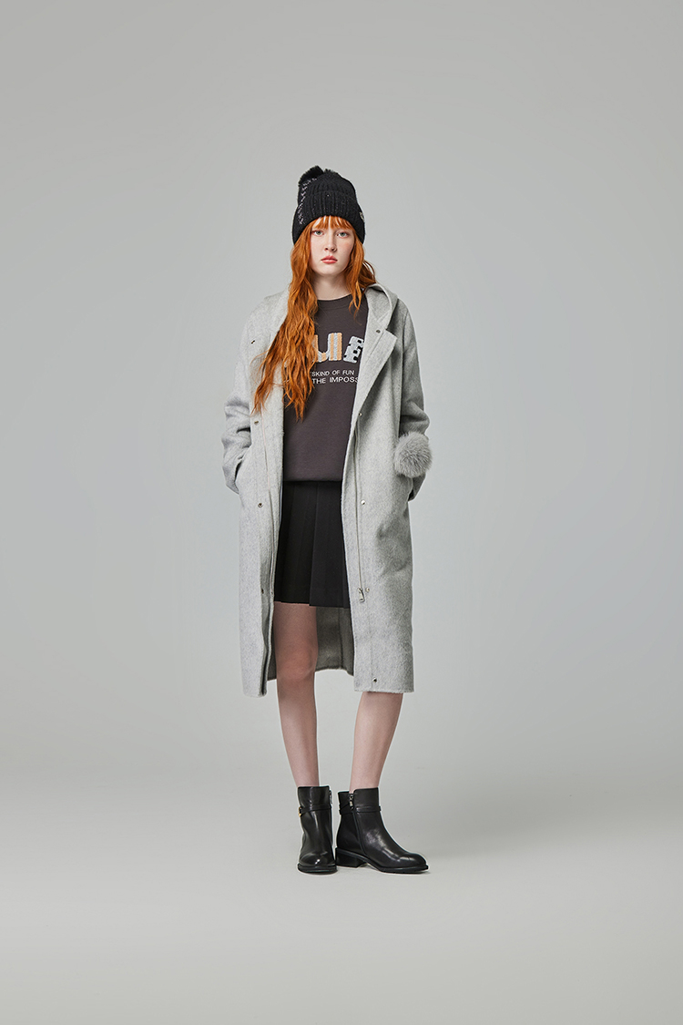 abito可愛毛絨字母連帽上衣