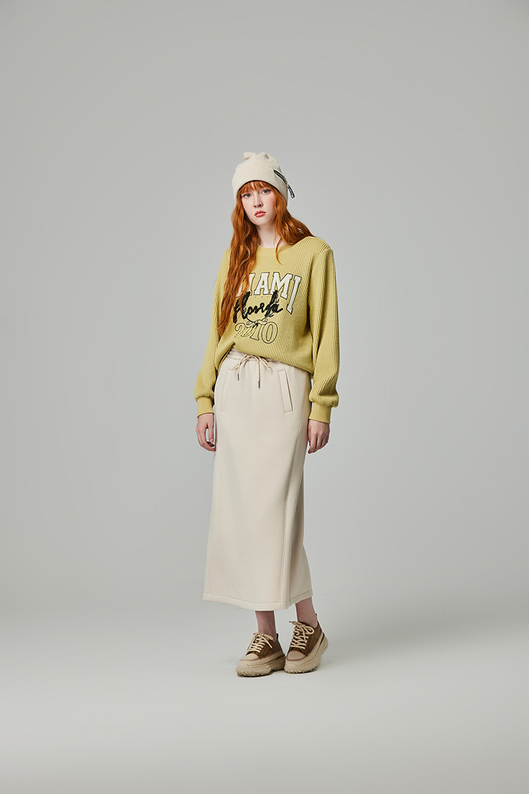 abito休閒字樣刺繡上衣