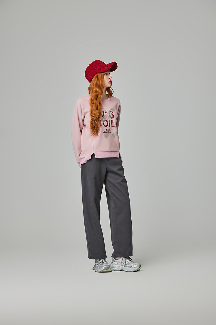 abito溫暖磨毛字母上衣