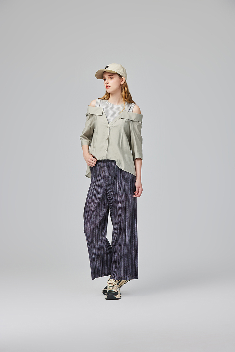 abito輕薄褶皺鬆緊腰寬褲