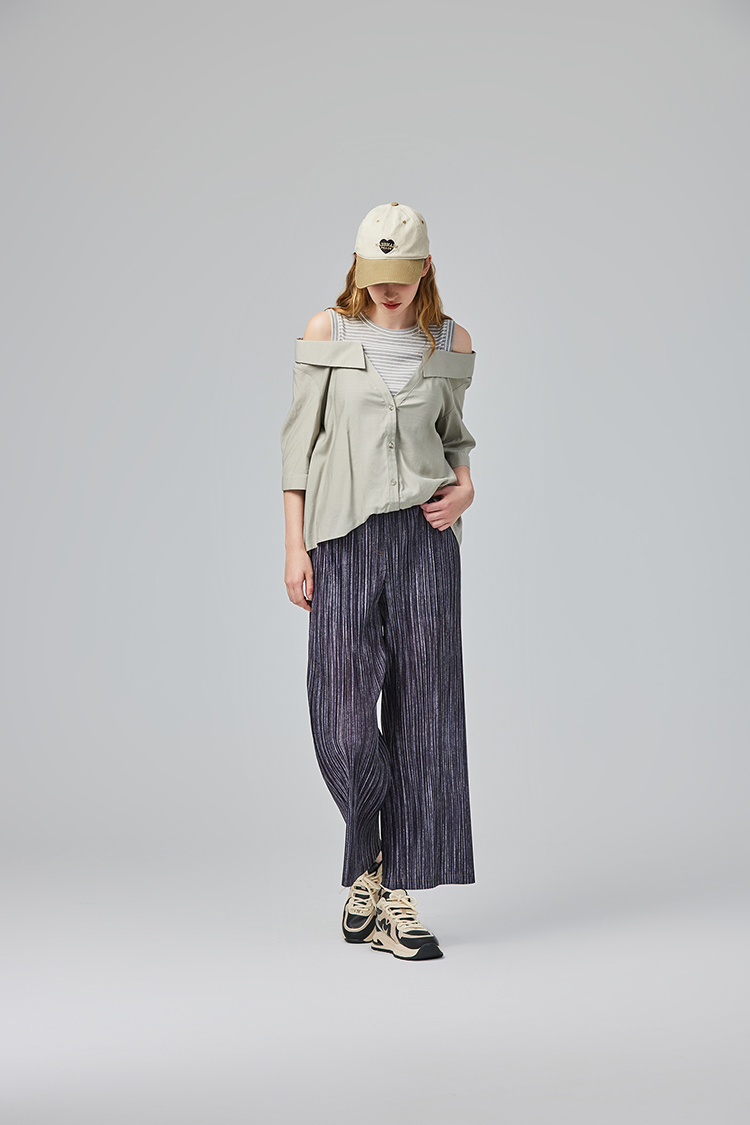 abito輕薄褶皺鬆緊腰寬褲