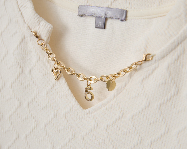 abitoV領愛心緹花上衣