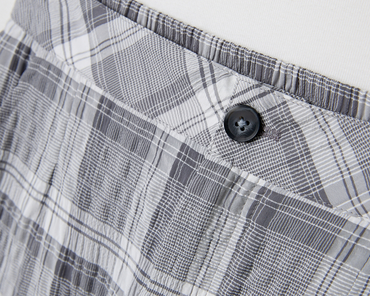 DITA自然皺感格紋短褲