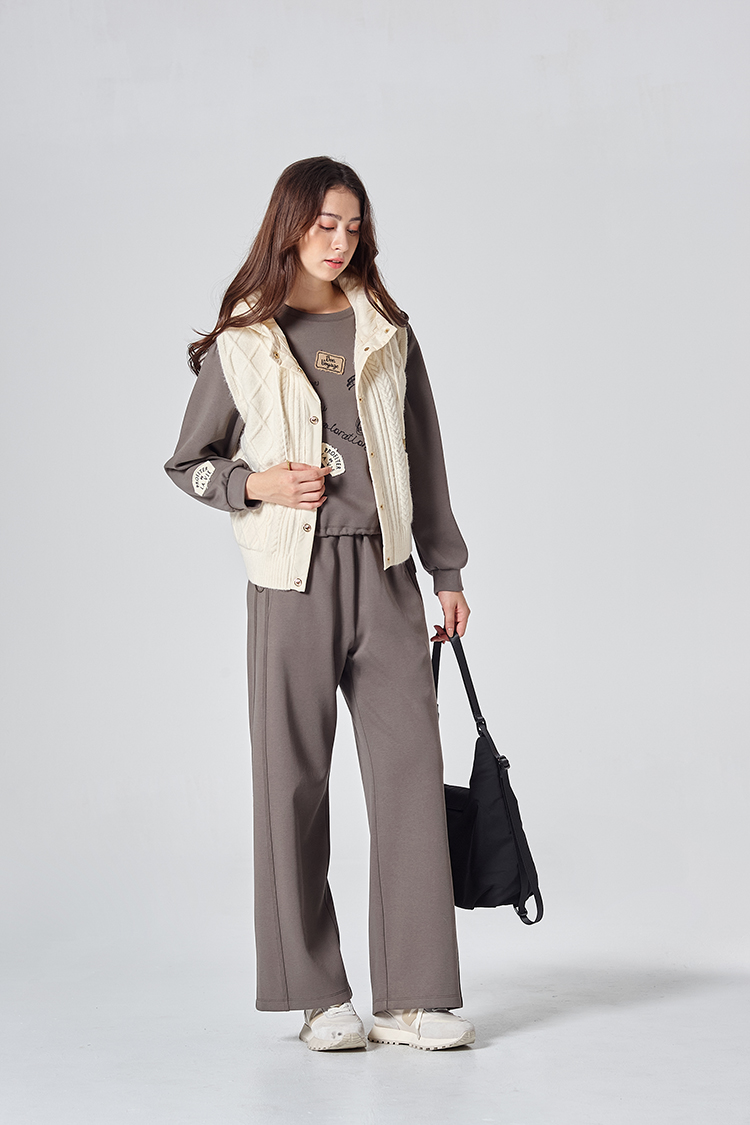 DITA運動風休閒彎刀褲