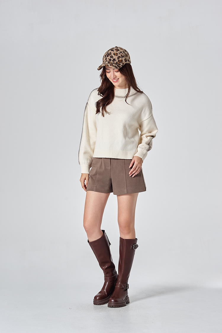 DITA造型剪接短褲