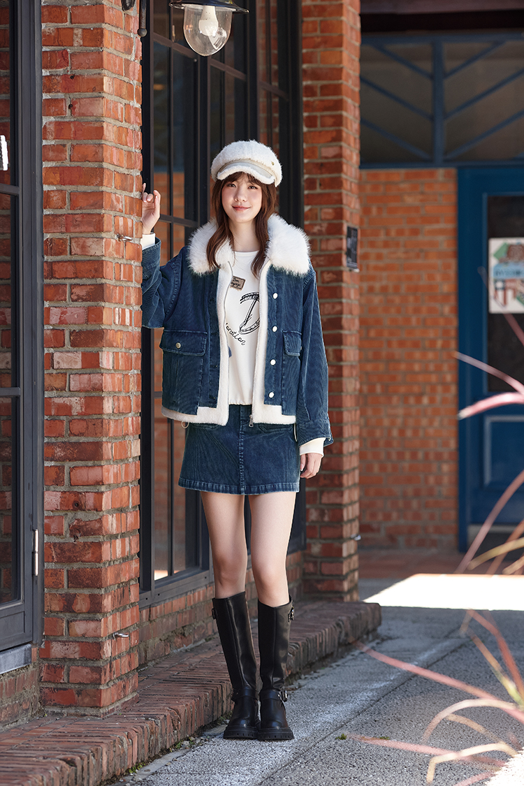 DITA甜酷感剪接A字短裙