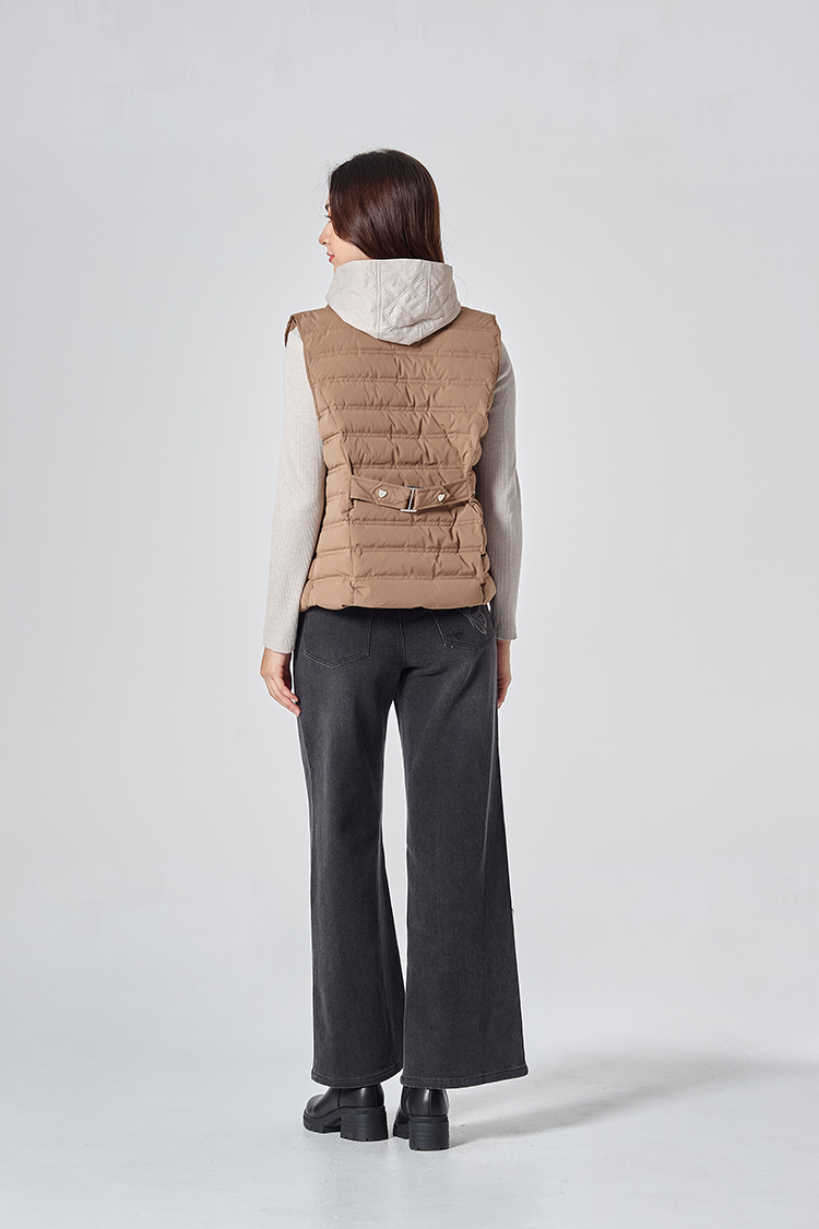 DITA質感連帽輕薄羽絨背心