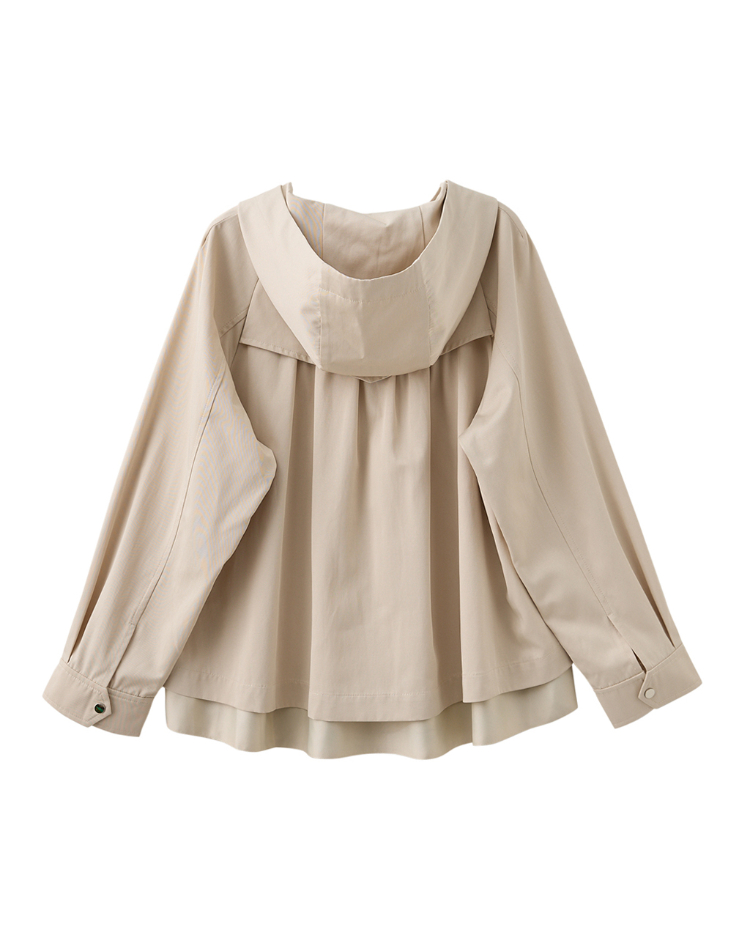 DITA拉克蘭袖剪接造型風衣