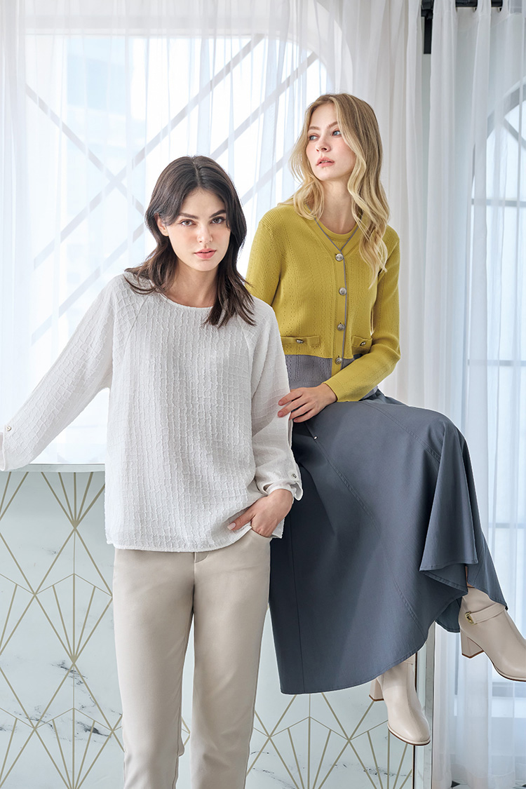 JOAN肌理格紋雪紡拼接造型袖上衣