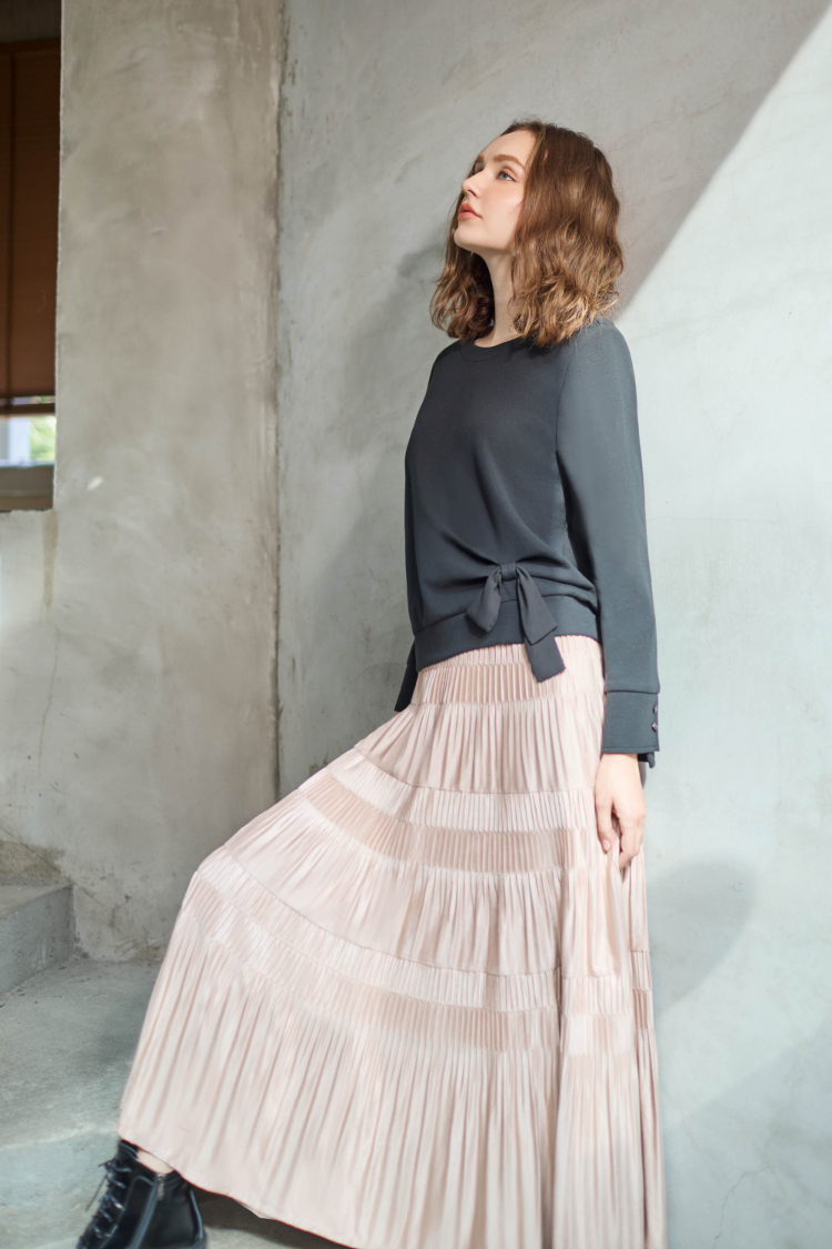 JOAN仿麂皮壓褶蛋糕長裙