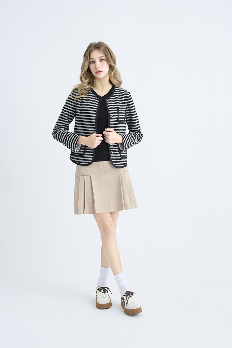 JOANV領合身五分袖針織上衣