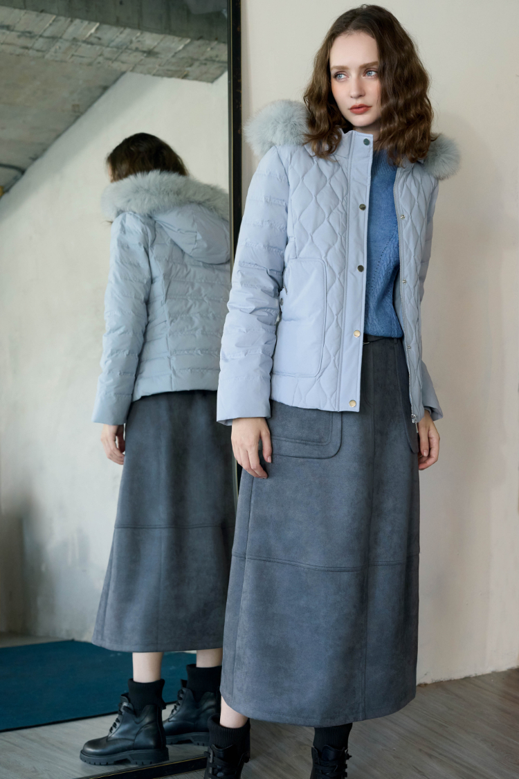 JOAN細緻麻花V輪廓設計針織衫