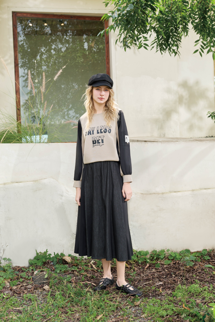 JOAN字母印花異材質抽繩衛衣